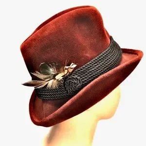 Saks Fifth Avenue | Accessories | Vtg Saks 5th Ave Felt Hat 
